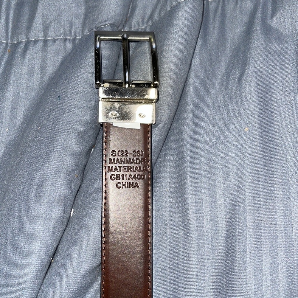 Target leather man made reversible brown and black belt nice new size s(22-26)